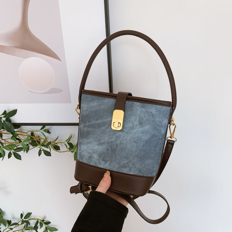 Elegant solid color faux leather bucket bag with adjustable shoulder strap - Women's multifunctional crossbody handbag, lightweight with zipper closure-8802