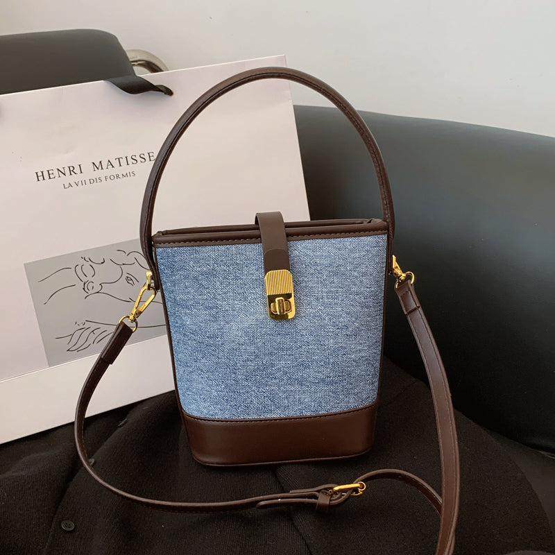 Elegant solid color faux leather bucket bag with adjustable shoulder strap - Women's multifunctional crossbody handbag, lightweight with zipper closure-8802