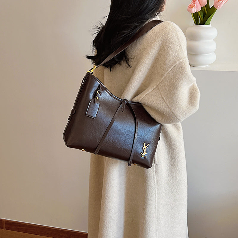 Elegant women's handbag - spacious and stylish, with adjustable shoulder straps, top handle, and zipper closure - available in five colors-8320